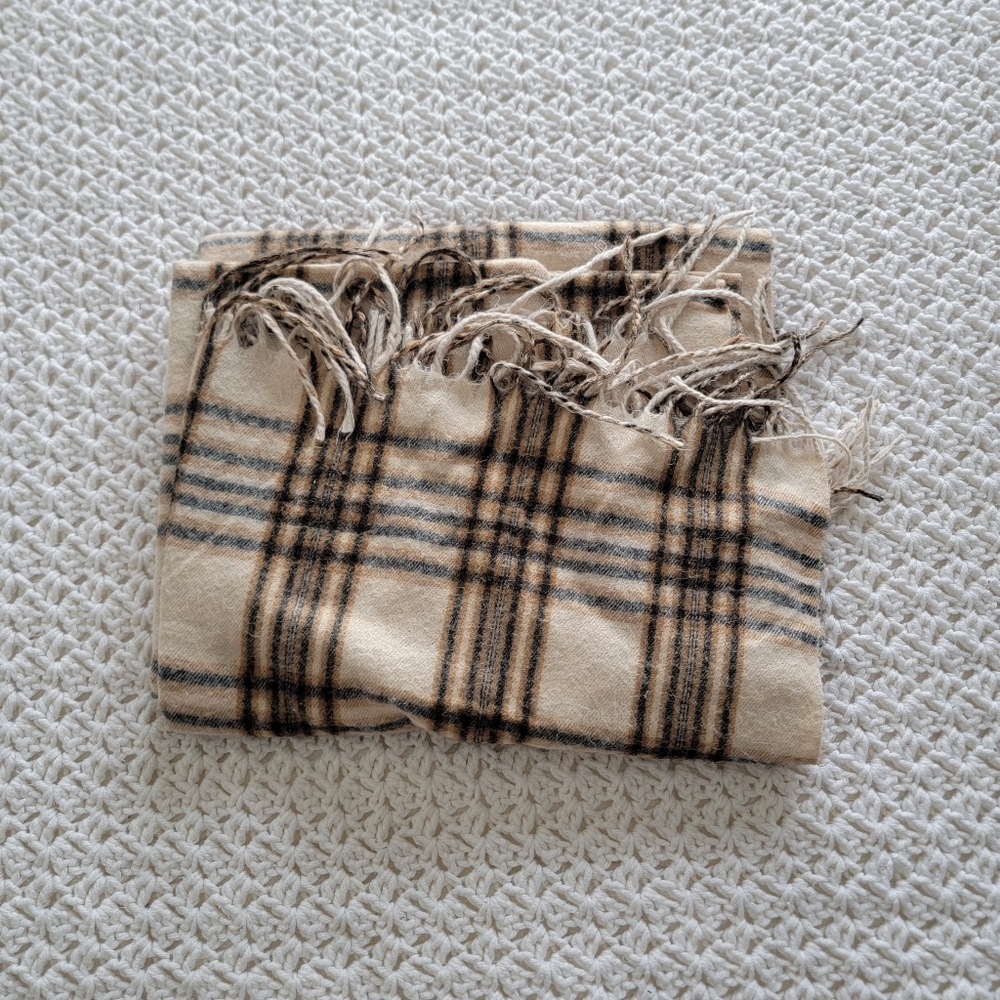 LAST CHANCE H&M Plaid Scarf Cream/Brown Fall Winter